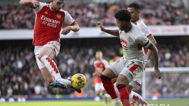 Arsenal lolos ke perempat final setelahnya menang agregat 9-3 melawan PSV