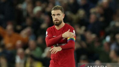 Jordan Henderson resmi menjadi pemain baru Brentford