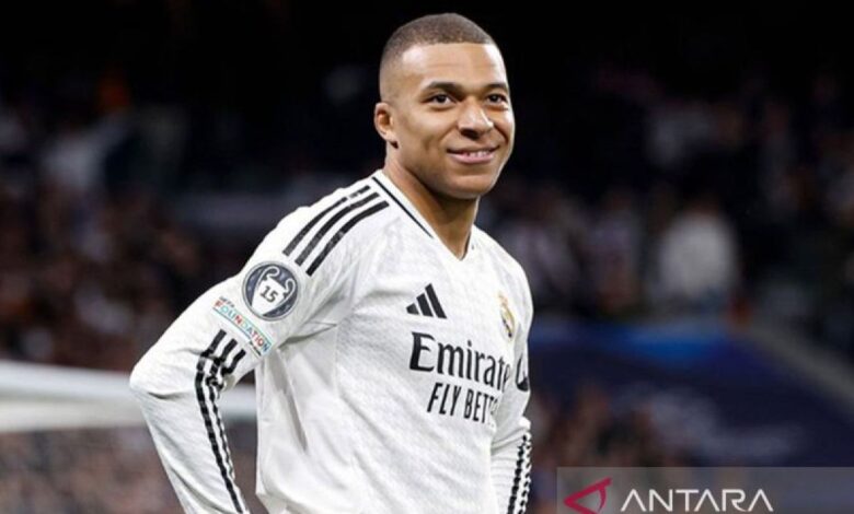 Mbappe pakai nomor punggung 10 dalam area Real Madrid musim depan