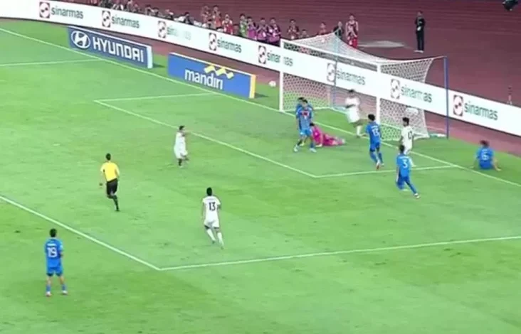 Timnas Indonesia U-23 vs Filipina U-23: Sundulan Rosquillo Jadi Pembeda pada tempat Babak Pertama, Garuda Muda Unggul satu-nol