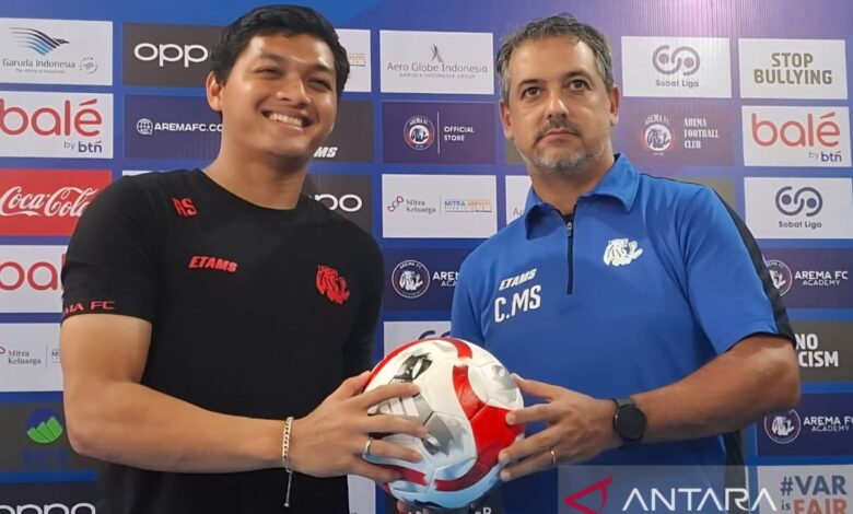 Arema FC incar kemenangan kedua dalam di kandang pada waktu hadapi Bhayangkara FC