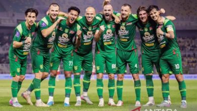 Persebaya bungkam Bali United 5-2 pada GBT