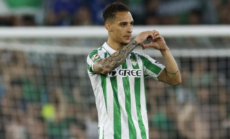 Manchester United juga Real Betis capai kesepakatan pengiriman Antony