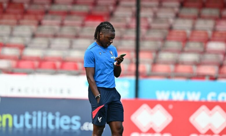 Arsenal tetap memperlihatkan semata berbicara dengan Eze, meskipun telah lama boyong Gyokeres