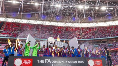 FA selidiki spanduk kontroversial yang digunakan berjuang mencapai pemilik Nottingham Forest