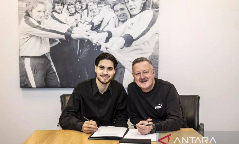 Kevin Diks resmi berseragam Monchengladbach pada musim panas mendatang