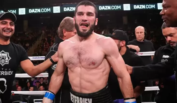 Artur Beterbiev Lupakan Trilogi Dmitry Bivol, Comeback Tanpa Pertaruhkan Gelar
