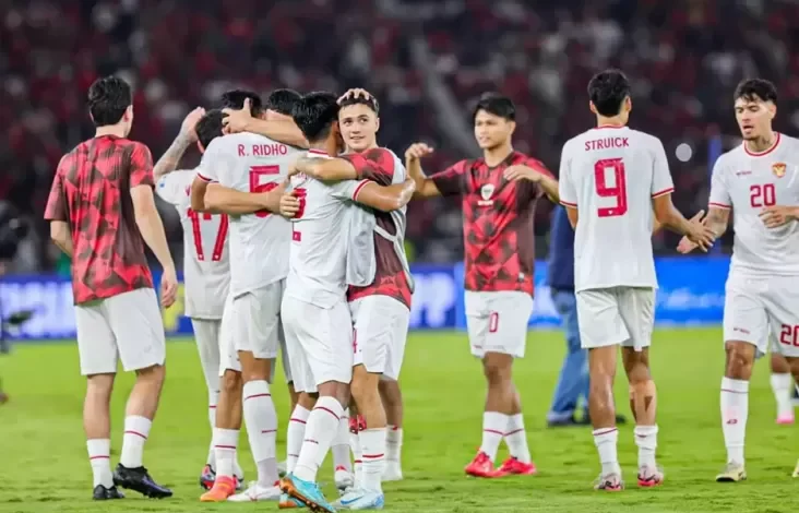 Puyol kemudian Kluivert Reuni pada Jakarta, Ungkap Perkembangan Sepak Bola Indonesia