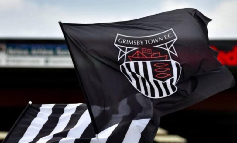 Grimsby Town didenda pasca memainkan pemain tak terdaftar lawan MU