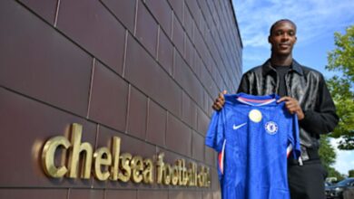 Chelsea resmi rekrut striker muda Emanuel Emegha dari Strasbourg