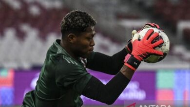 Milan bidik Elia Caprile lalu Zion Suzuki