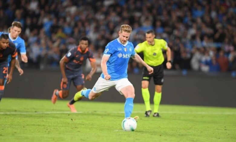 kelompok tim Napoli kembali ke puncak klasemen setelahnya menang 3-1 lawan Inter Milan