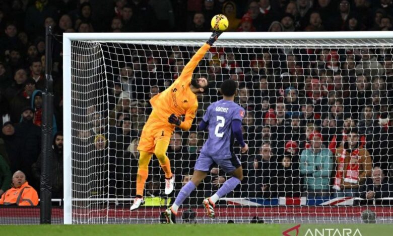 Slot konfirmasi Alisson absen hingga November akibat cedera hamstring