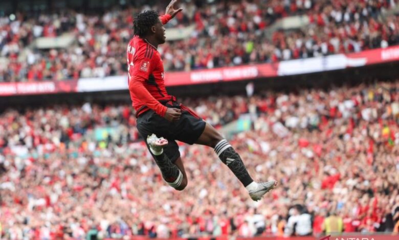 Mainoo juga Zirkzee dirumorkan tinggalkan United pada Januari