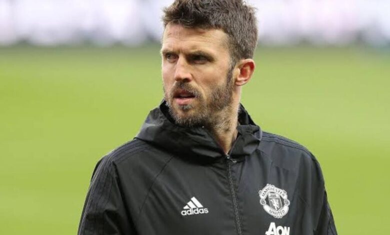 Michael Carrick calon kuat latih sementara MU