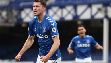 Banding kartu merah Michael Keane dari Klub sepak bola Klub sepak bola Everton ditolak FA