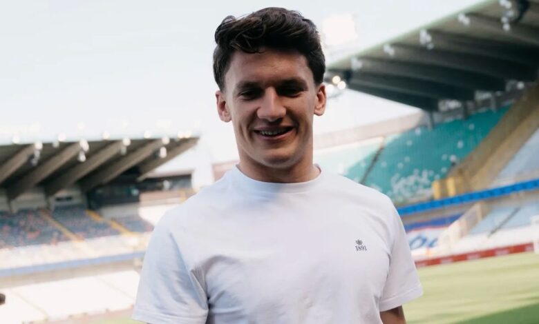 Juara Premier League, Arsenal nampaknya akan segera menuntaskan transfer pertama mereka di musim panas ini. The Gunners dilaporkan sudah mencapai kesepakatan untuk merekrut Christos Tzolis dari Club Brugge.