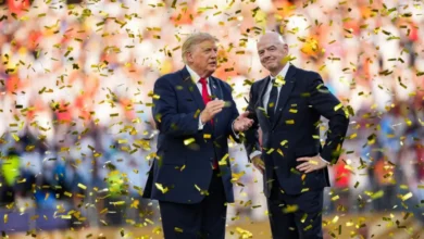 Donald Trump menjadi salah satu figur yang paling banyak diperbincangkan pada final Piala Dunia 2026 antara Spanyol vs Argentina. Kehadirannya di stadion justru diwarnai reaksi negatif dari sebagian penonton yang beberapa kali mencemoohnya.