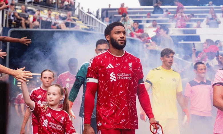 Joe Gomez dipastikan tidak akan tampil pada awal musim Premier League 2026-2027 setelah mengalami cedera otot. Bek Liverpool tersebut mendapat cedera saat menjalani tur pramusim di Amerika Serikat.